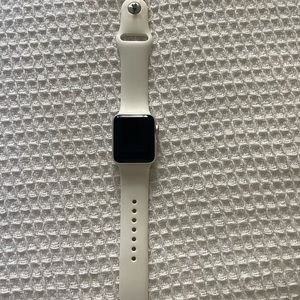 SERIES 3 APPLE WATCH